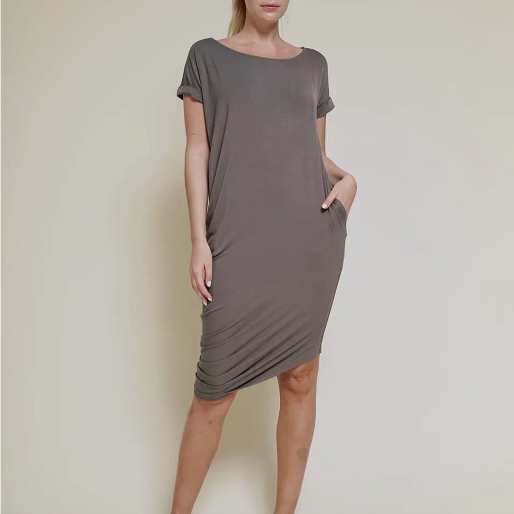 Description in photos- color Taupe